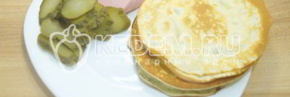 яичные блинчики с колбаской