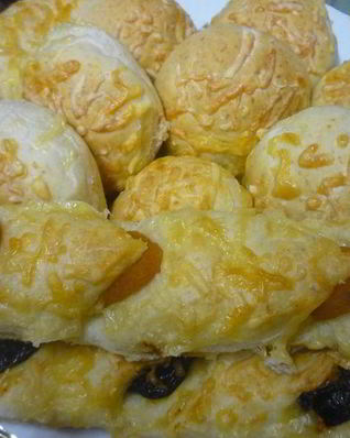 Булочки и батончики с сыром