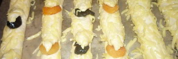 булочки и батончики с сыром