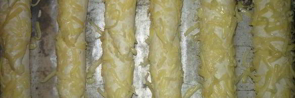 булочки и батончики с сыром