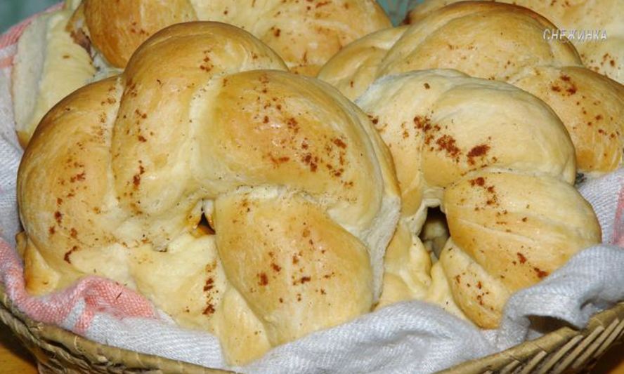 Рецепт булочек из комбинированного дрожжевого теста