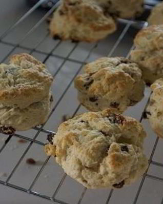 Булочки с изюмом