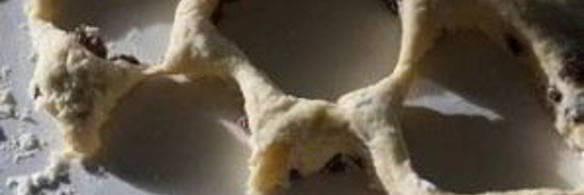 булочки с изюмом