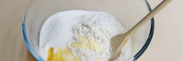 булочки с творогом в сметанной заливке