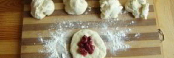 булочки с вишней