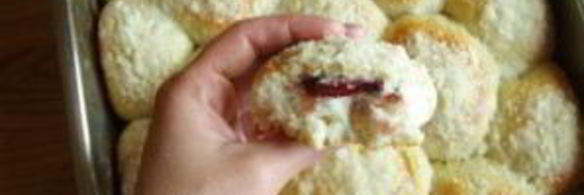 булочки с вишней