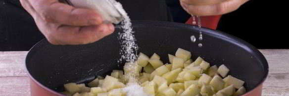 булочки с яблоками и корицей