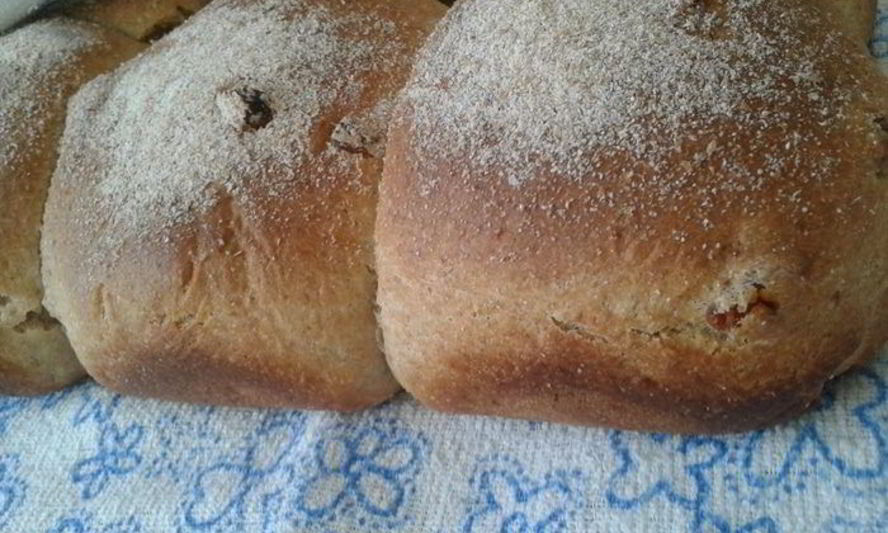 Рецепт булочек-саечек цельнозерновых с изюмом