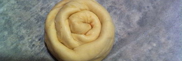 булочки улитки с корицей из слоеного теста