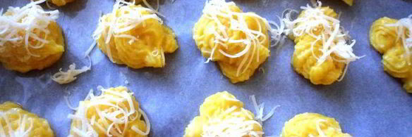 гужеры — французские булочки из заварного теста с сыром