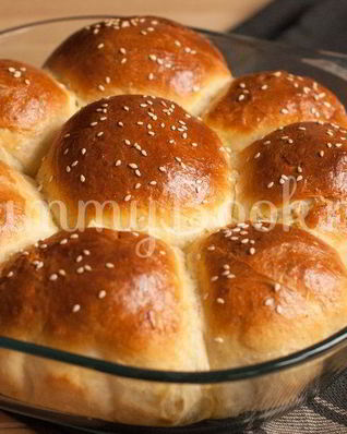 Итальянские булочки Данубио с сыром и ветчиной