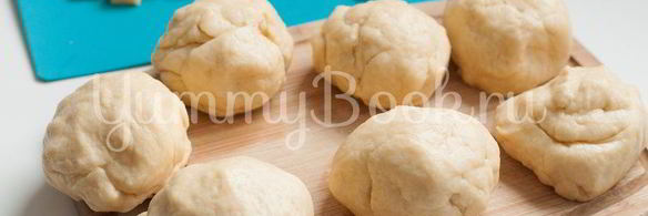 итальянские булочки данубио с сыром и ветчиной