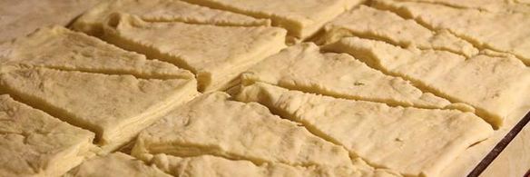 круассаны из слоеного дрожжевого теста