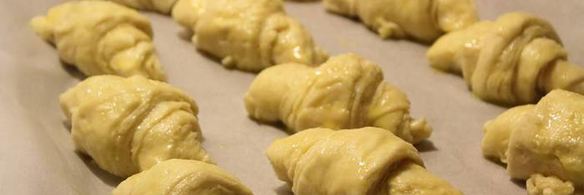 круассаны из слоеного дрожжевого теста