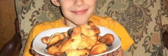 круассаны из слоеного теста