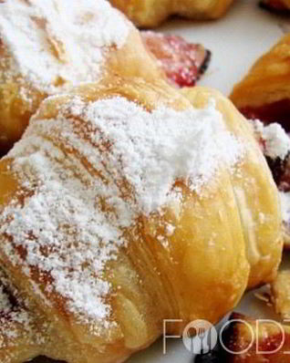 Круассаны с джемом