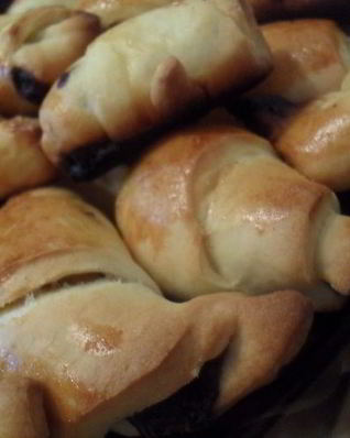 Круассаны с шоколадом
