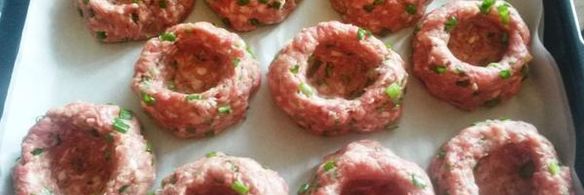 мясные ватрушки с фруктовой начинкой