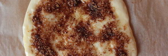 плюшки с корицей