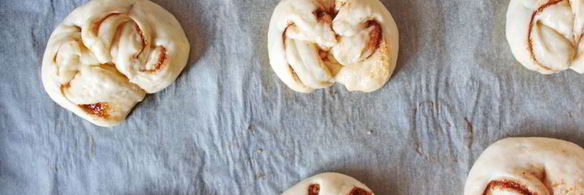 плюшки с корицей