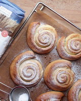 Плюшки сахарные