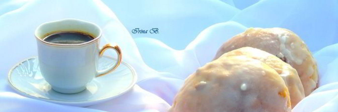 Сдобные булочки с изюмом в глазури