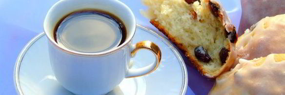 сдобные булочки с изюмом в глазури