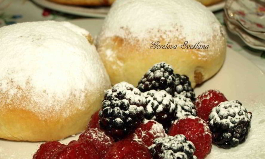 Рецепт сдобных булочек с изюмом