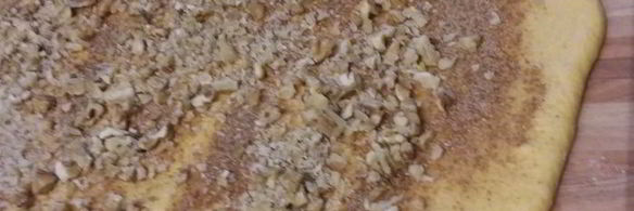 тыквенные булочки с ореховой начинкой