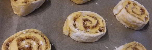 тыквенные булочки с ореховой начинкой