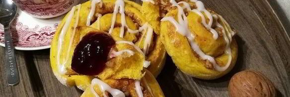 тыквенные булочки с ореховой начинкой