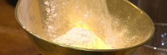 ватрушка с вишней