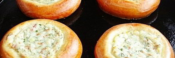 ватрушки с копченым сыром и укропом