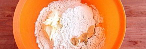 ватрушки с копченым сыром и укропом