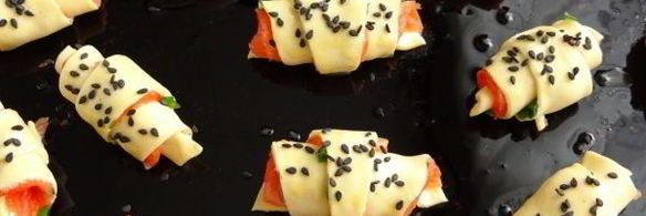 закусочные круассаны с лососем