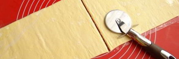 закусочные круассаны с лососем