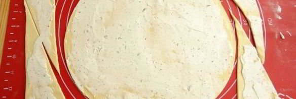 закусочные круассаны с лососем