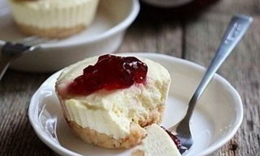 Рецепт быстрого мини-чизкейка в микроволновке