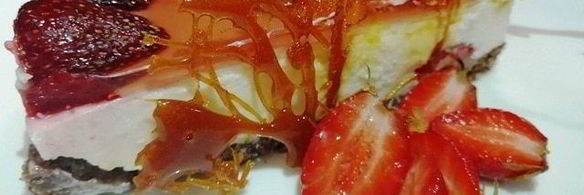 чизкейк без выпечки с клубникой