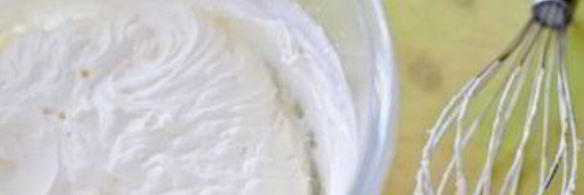 чизкейк без выпечки с кусочками киви