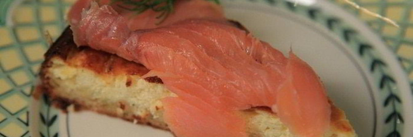 Чизкейк с семгой и грюйером