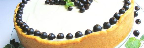 чизкейк со смородиной, маскарпоне и апельсиновым тестом