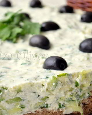 Закусочный чизкейк из брынзы и огурца