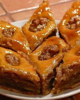 Домашняя пахлава в медовом сиропе