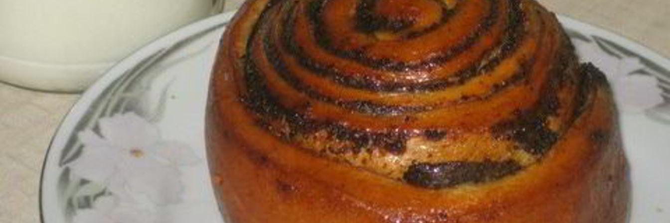 Дрожжевые рулетики с маком Лакомка