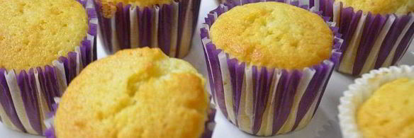 черничные капкейки с творожно-ягодной начинкой