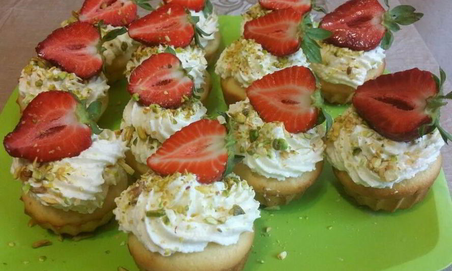 Рецепт капкейков с земляникой