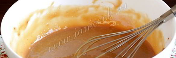 карамельный кекс на кукурузной муке