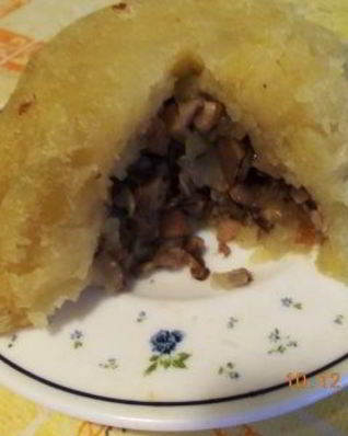 Картофельные кексы с грибной начинкой