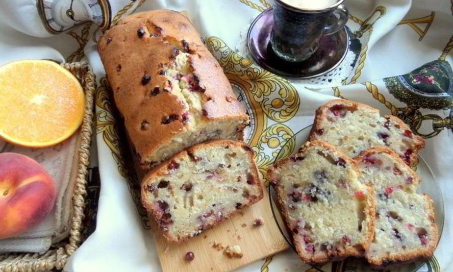 Рецепт кекса на маскарпоне с брусникой